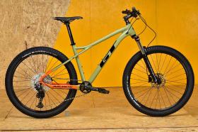 GT　AVALANCHE ELITE